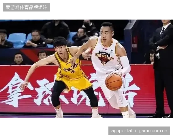 贺希宁季后赛攻防两端表现稳健，成为深圳队外线防守的中坚力量